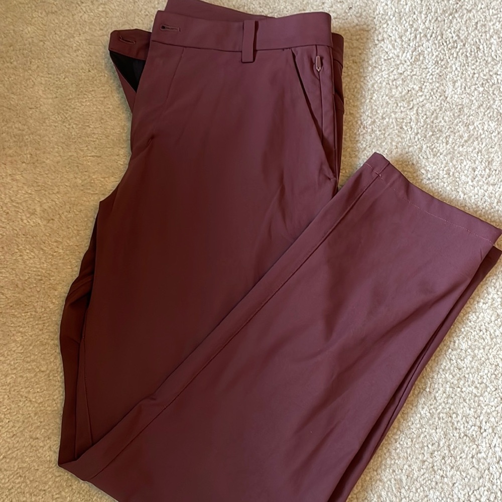 Lululemon commission pant regular fit!